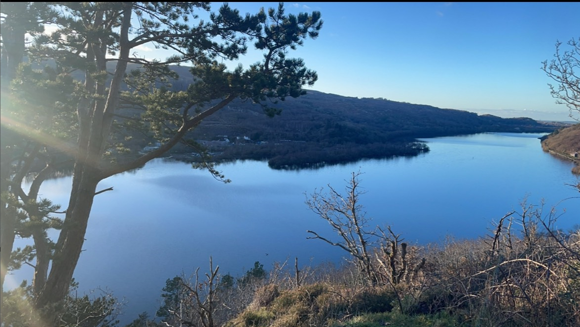 Walk around Llanberis lake
